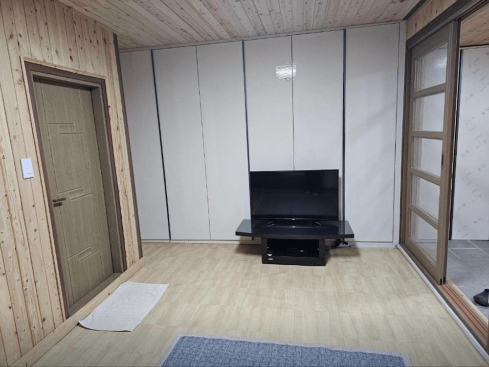 ホテル Kim Satgat Heukjib Yiyagi Yeongwol 部屋 写真